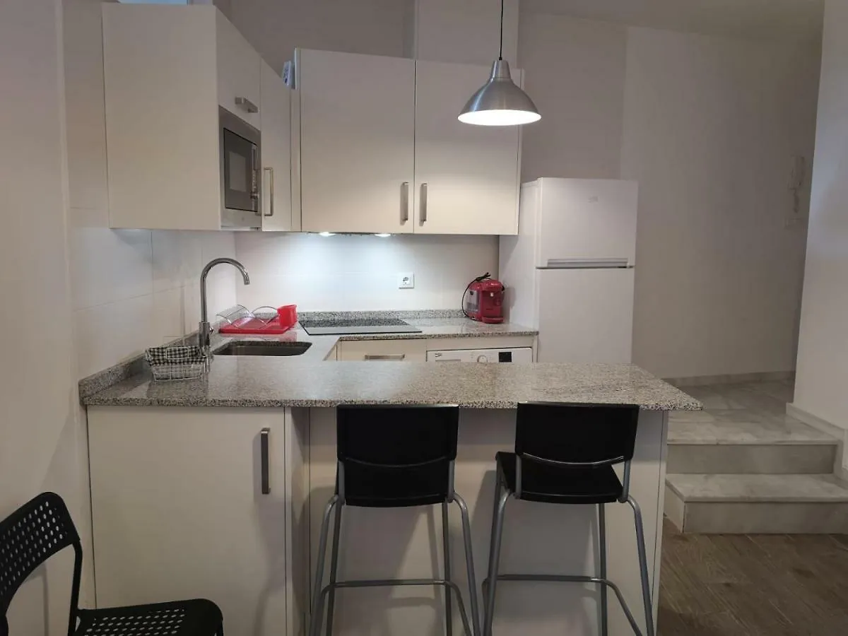 Apartamentos Infostays Mena Center Malaga 0*,  Spain