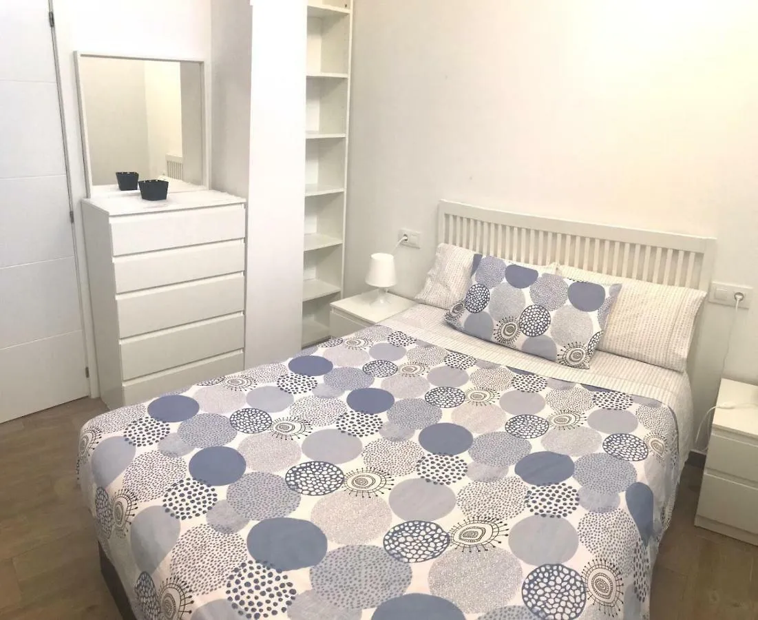 Apartamentos Infostays Mena Center Malaga