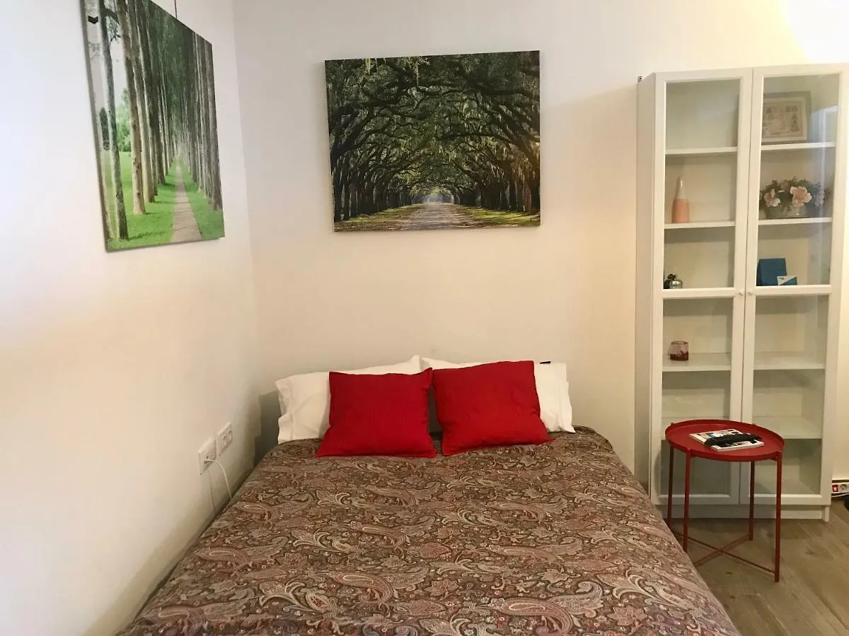 Apartamentos Infostays Mena Center Malaga Apartment